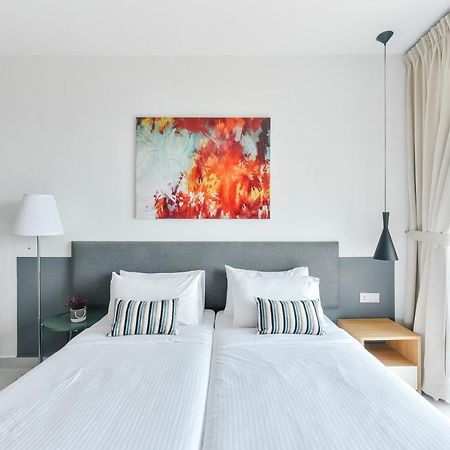 Teega Suites By Subhome Nusajaya  Bagian luar foto