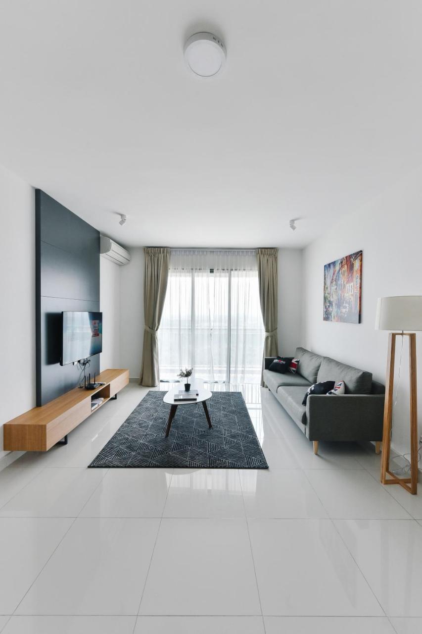 Teega Suites By Subhome Nusajaya  Bagian luar foto